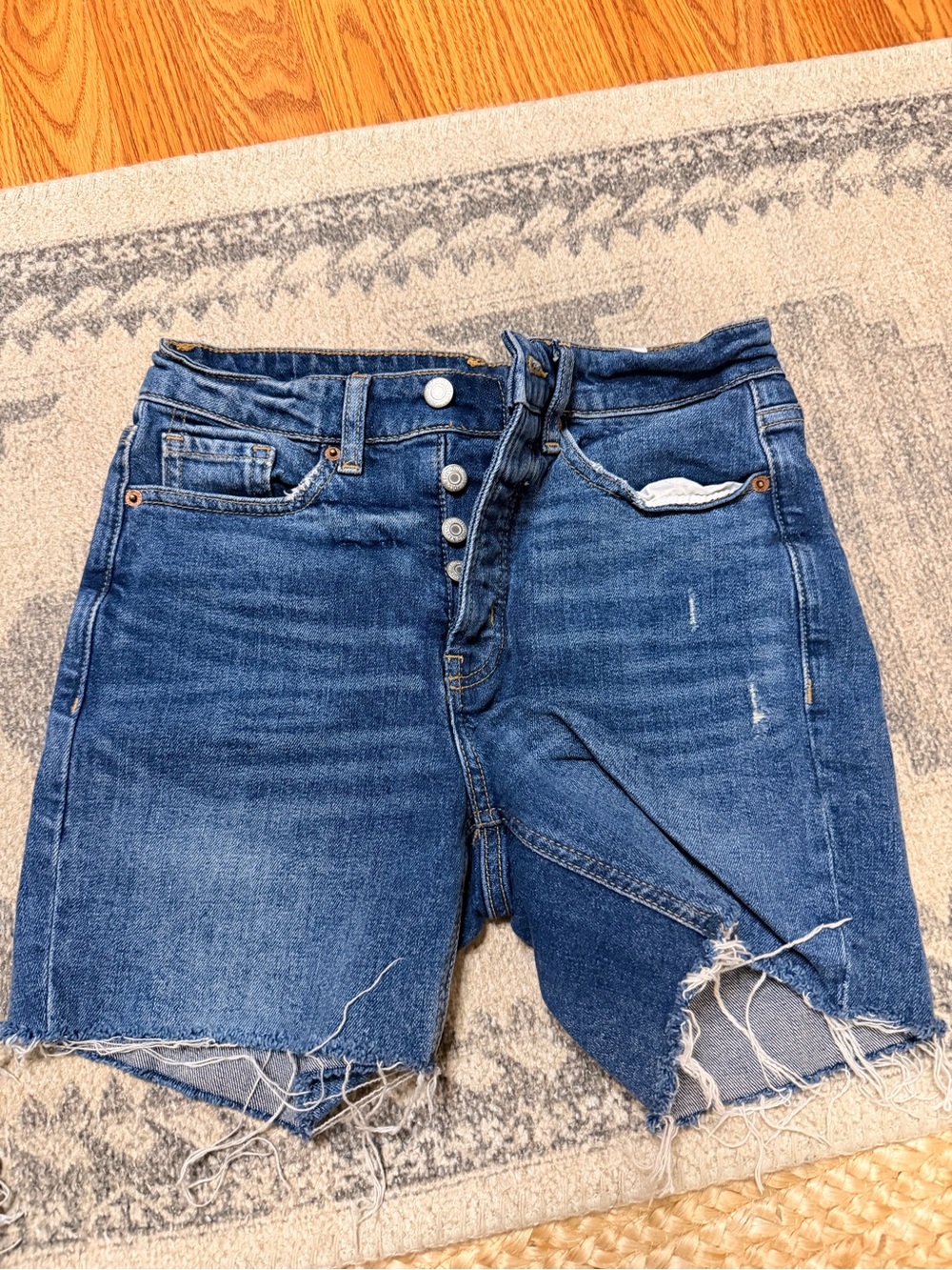 Old Navy Womens OG Straight Shorts - 4